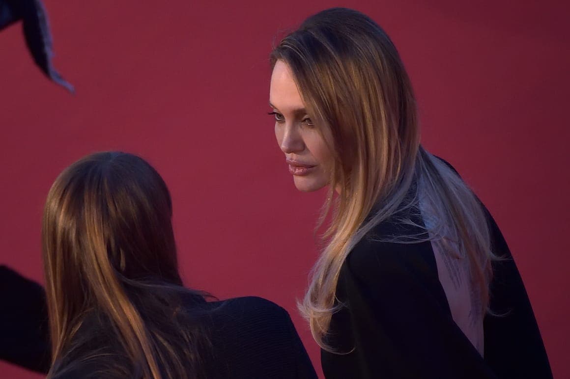 Image for Local Driver Mobilized During Angelina Jolie's Kherson Visit